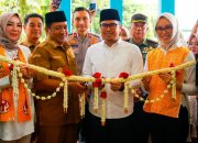Dukung Pelaku Usaha di Tangsel Berkembang, Pilar Resmikan Galeri Dekranasda dan UMKM di Pondok Aren