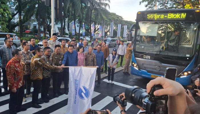 Gubernur Banten Andra Soni Lepas Keberangkatan Perdana Transjabodetabek Blok M – Alam Sutera