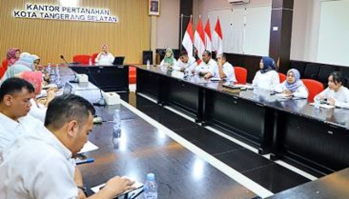 Kantor Pertanahan Kota Tangerang Selatan Gelar Sosialisasi Rapermen Pola Karier ASN