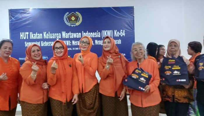 Pengurus IKWI Pusat Rayakan HUT Ke-64 secara Sederhana
