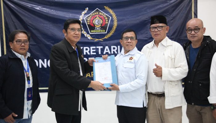 Dukungan Mengalir, Hendry Ch Bangun Resmi Daftar di Kongres Persatuan PWI 2025