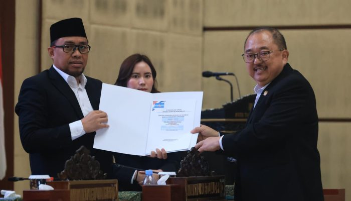 DPRD Tangsel Soroti Banjir, Pendidikan, dan Transparansi Anggaran dalam Pandangan Umum Fraksi Raperda APBD 2026