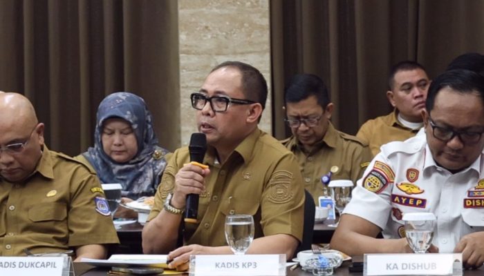 DLH Tangsel Uji Sampel Air Kali Jaletreng Usai Tercemar Limbah Kimia Gudang Pestisida