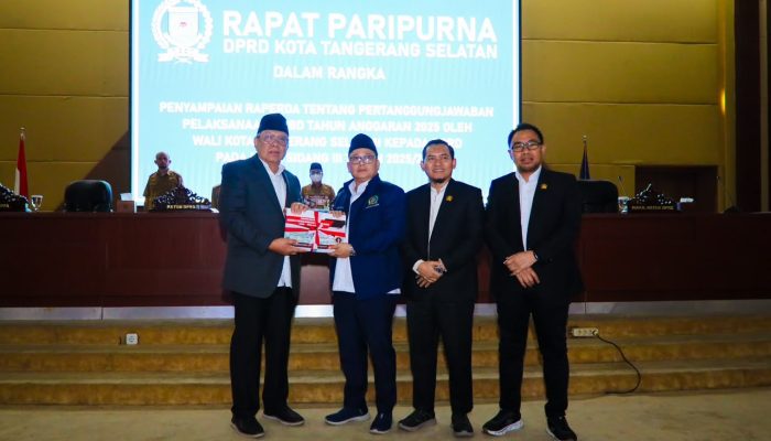 Rapat Paripurna DPRD, Wali Kota Tangsel Paparkan Laporan Keuangan 2025