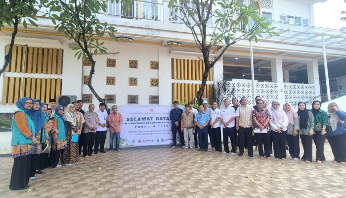 PT Indah Kiat Pulp & Paper Tbk. Tangerang Mill Dampingi Enam Wilayah Binaan