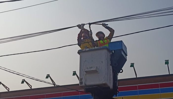 Provider Kucing – Kucingan Pasang Kabel Fiber Optik, Pemkot Tangsel Ancam Sanksi Tegas