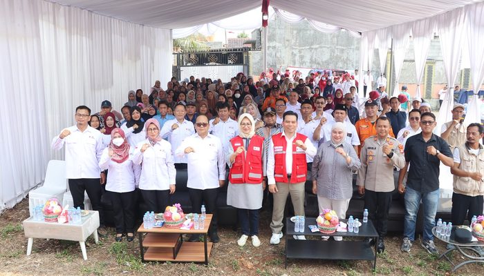 HUT ke-81 PMI, PMI Kota Tangsel Distribusikan 16.000 Liter Air Bersih dan 100 Galon Air Minum di Keranggan